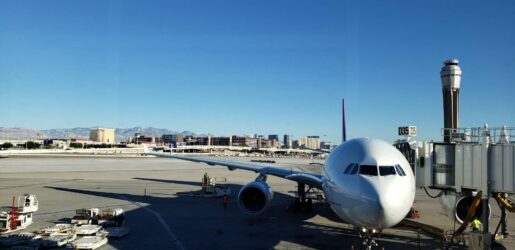 DELTA AIRLINE SPACEDOOR スペースドア