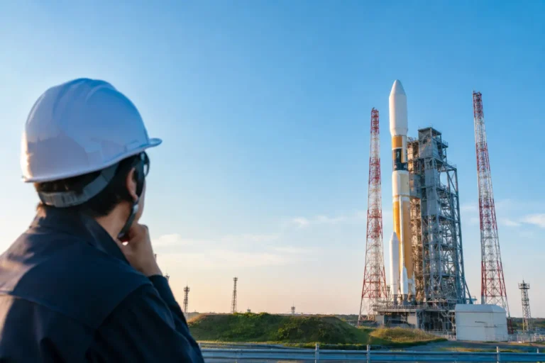 ロケット発射中止の理由を徹底解説|延期との違いと再挑戦の舞台裏 ロケット発射中止の理由を徹底解説|延期との違いと再挑戦の舞台裏